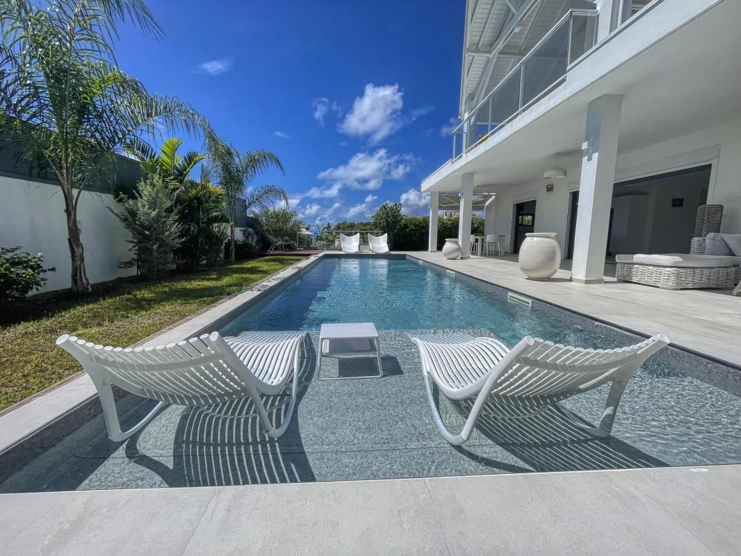 7 Location villa piscine accès plage Saint François Guadeloupe_piscine